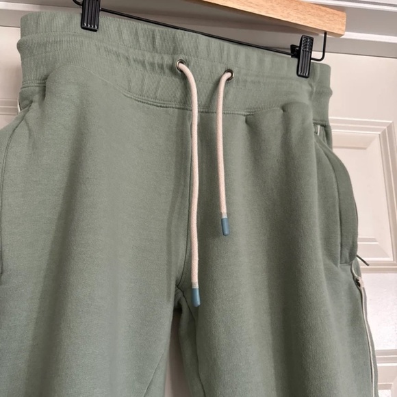 Cotopaxi Women's Sweatpant in Green Silver Leaf size Medium - Picture 7 of 12